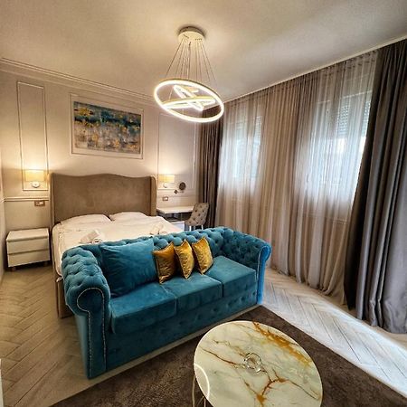 Dis Delux Apartamento Kruševac Exterior foto