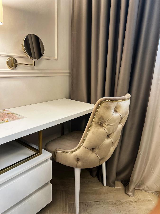 Dis Delux Apartamento Kruševac Exterior foto