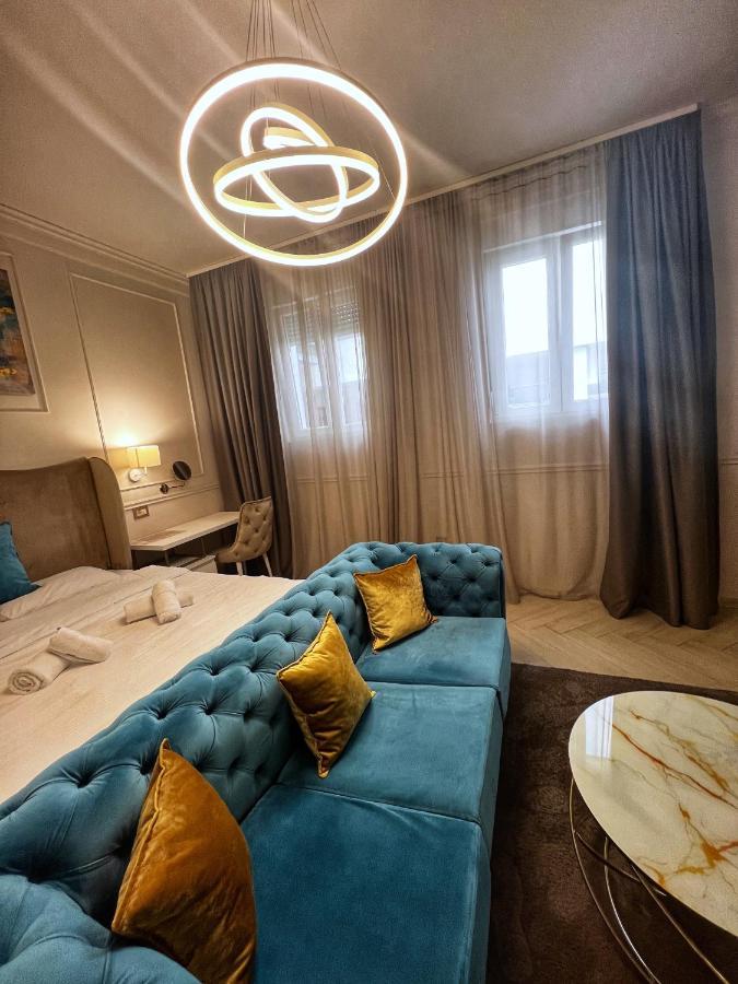 Dis Delux Apartamento Kruševac Exterior foto