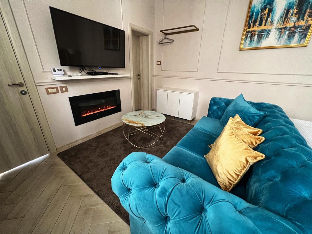 Dis Delux Apartamento Kruševac Exterior foto