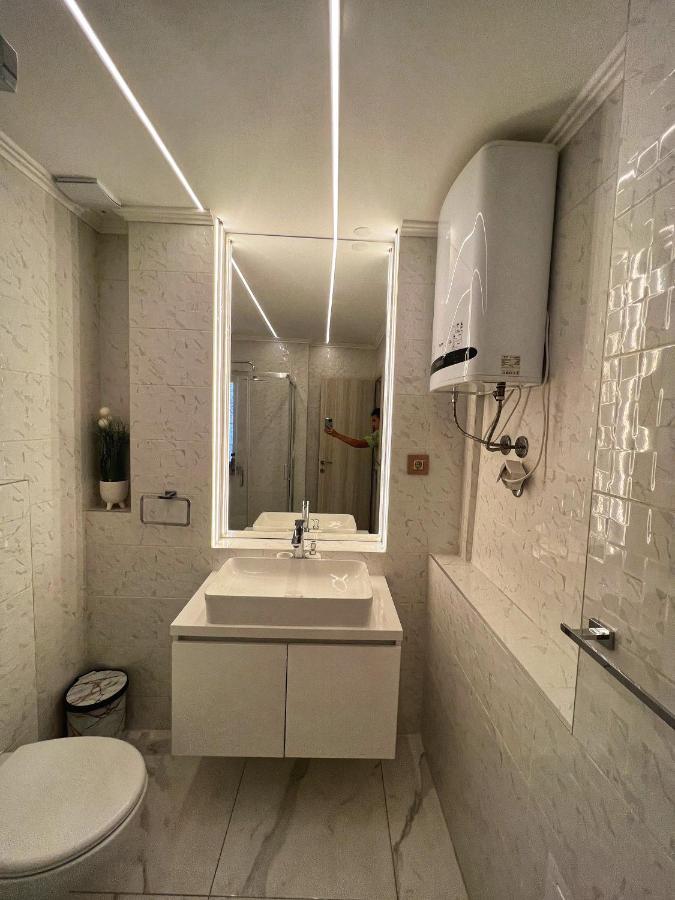 Dis Delux Apartamento Kruševac Exterior foto